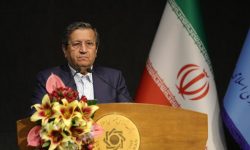 همتی: احتمال وقوع ابرتورم ضعیف است/ قیمت دلار پایین می‌آید